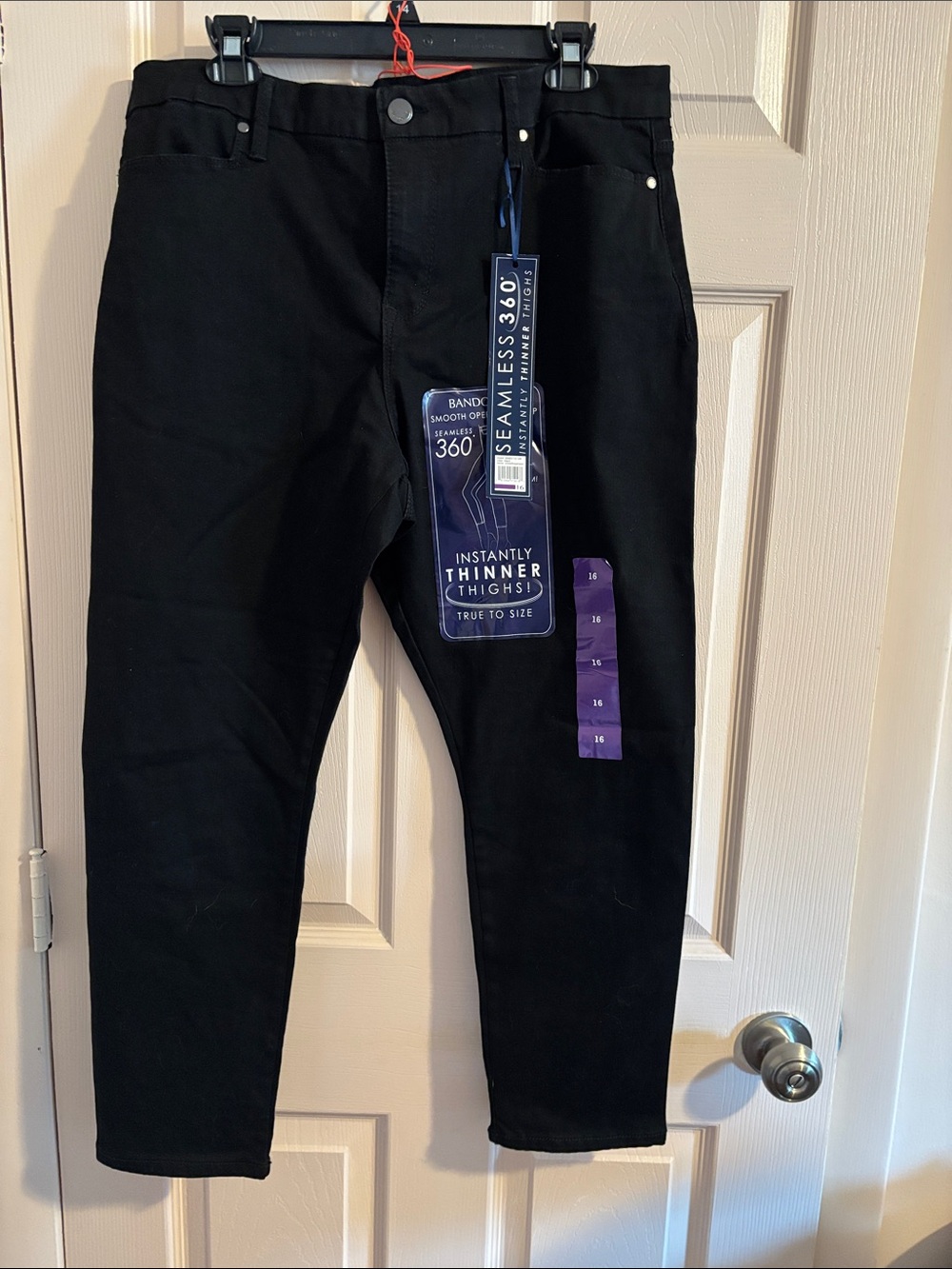 Bandolino Black Slim Jeans - Seamless 360 Fit